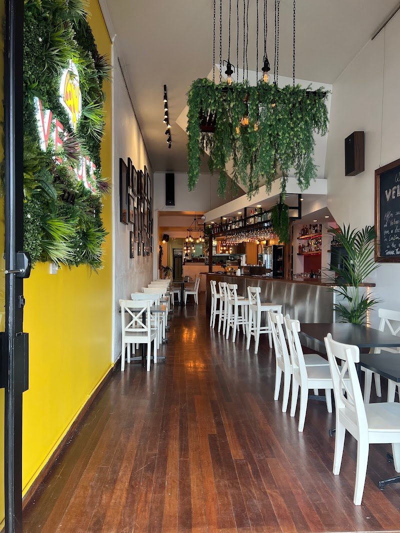 Veloce Pizza Bar | Italian Restaurant