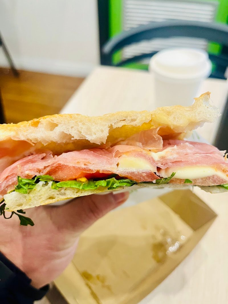 Via Vai Pizzetta & Focaccia Bar photo 3