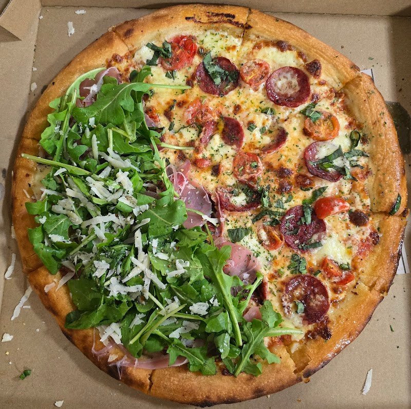 Etna Pizza shop Darwin photo 2